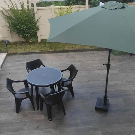 Joli Appartement De Vacances Écouen المظهر الخارجي الصورة