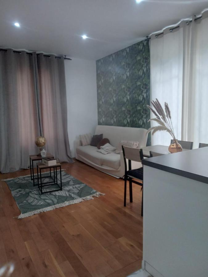 Joli Appartement De Vacances Écouen المظهر الخارجي الصورة